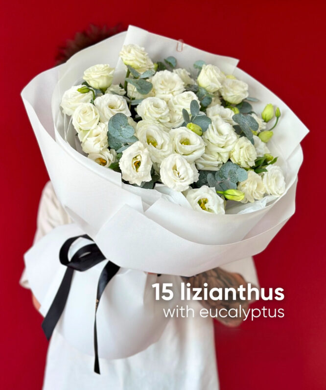 Bouquet of 15 White Lisianthus with Eucalyptus